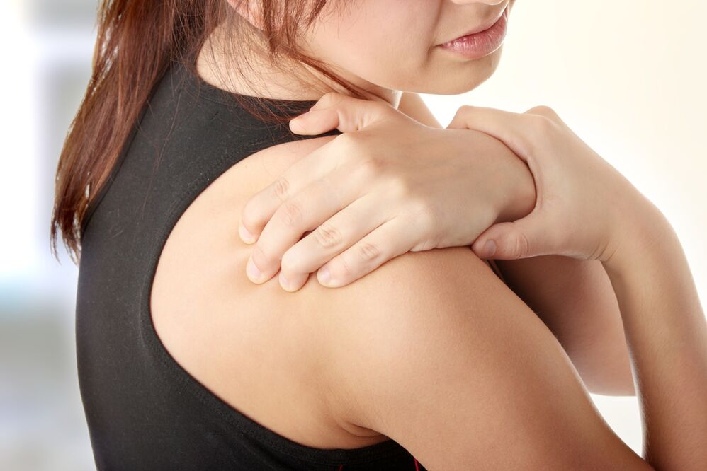 Shoulder pain associated with degenerative changes. 