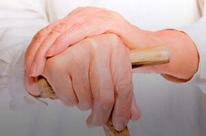 pain in the finger joints with rheumatoid arthritis